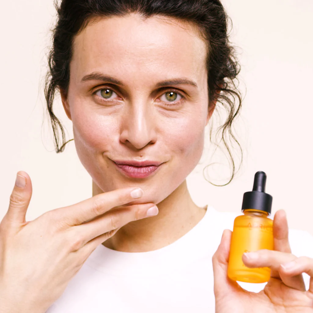 APRICOT orgaaniline silendav seerum hüaluroonhappe ja papaia ekstraktiga 30ml